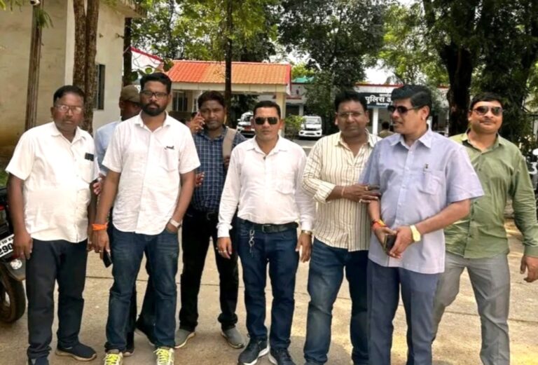 फर्जी जाति प्रमाण पत्र बनवाकर बनीं सरपंच, आंदोलन करेगा आदिवासी समाज