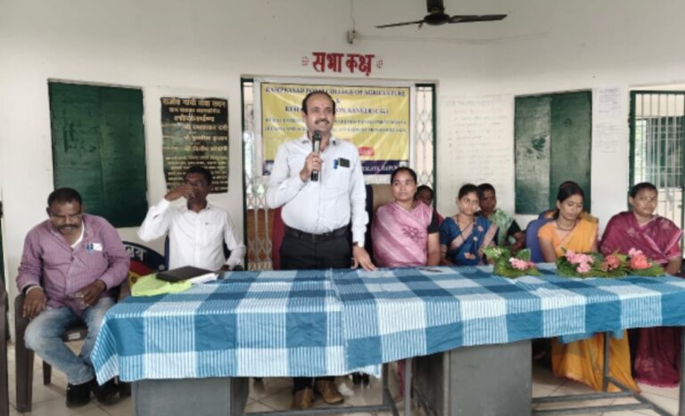 विद्यार्थी गांव में जाकर किसानों के साथ रहकर खेती की तकनीकों और समस्याएँ समझे : रस्तोगी